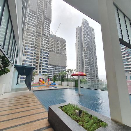 Reizz Residence By Luxury Suites Kuala Lumpur Exterior foto